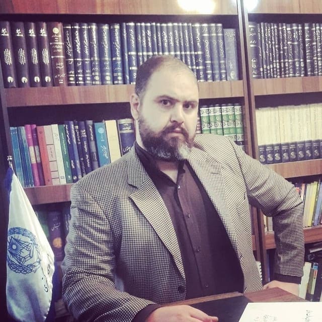 وکیل پایه دادگستری در اصفهان